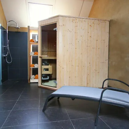 Quaint With Sauna In Walk בית נופש *